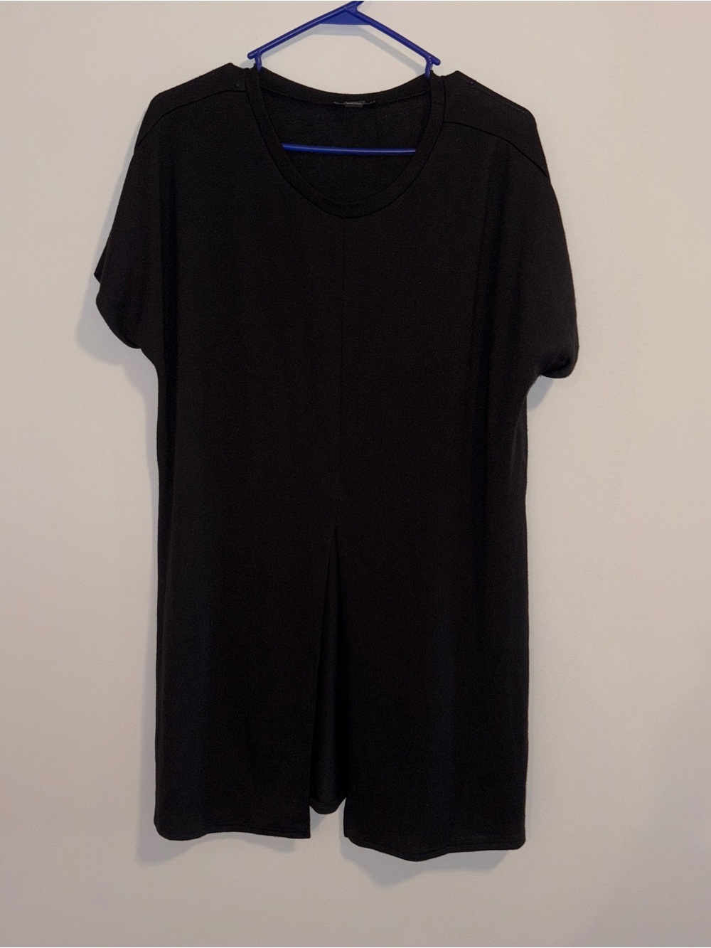 Fashion Nova Black Short Sleeve Blouse with front middle slit